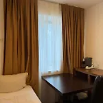 Hotel Lillys Muenchen Unterschleissheim