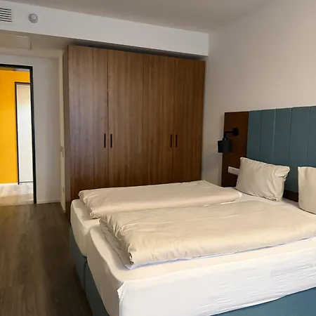 Lillys Muenchen Unterschleißheim