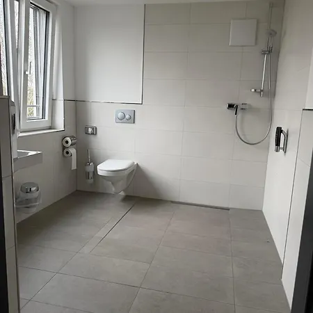 Lillys Muenchen 3* Unterschleißheim