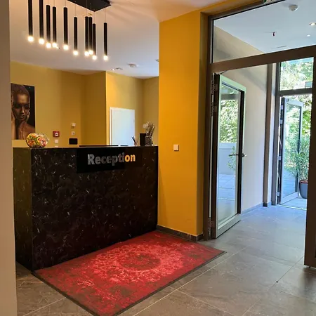 Ξενοδοχείο Lillys Muenchen 3*