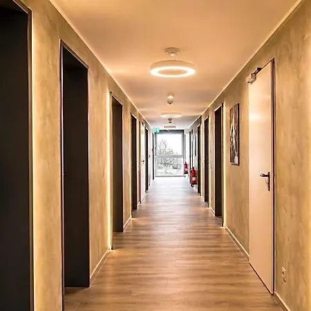 Hotel Lillys Muenchen 3*
