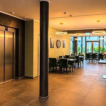 Lillys Muenchen Unterschleißheim
