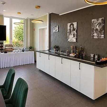 Hotel Lillys Muenchen Unterschleißheim