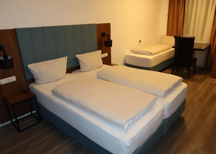 Lillys Muenchen Отель 3*